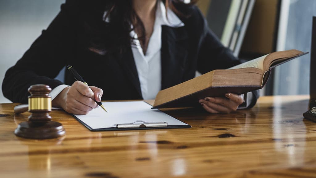 Amplia experiencia como abogados expertos en derecho penal